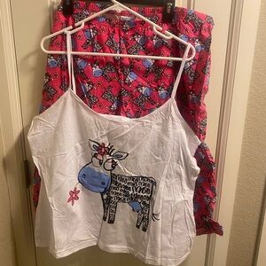 Cow Pajama Set XL XXL Pants Top Pink White Pajamas NWOT